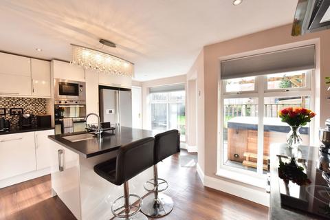 3 bedroom semi-detached house for sale, Elmwood Road, Stourbridge DY8