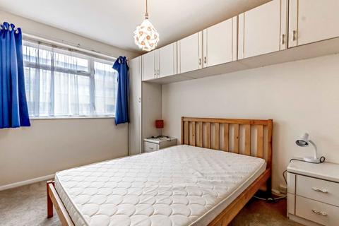 undefined, Tiller Road, London E14