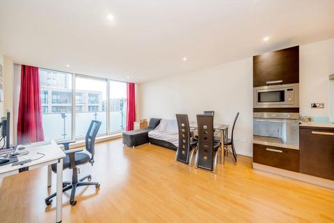1 bedroom flat to rent, Gallions Road, London E16