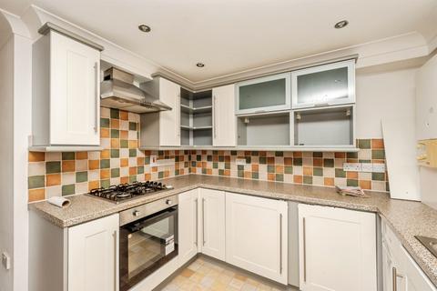 2 bedroom flat for sale, Goldcroft Avenue, Weymouth