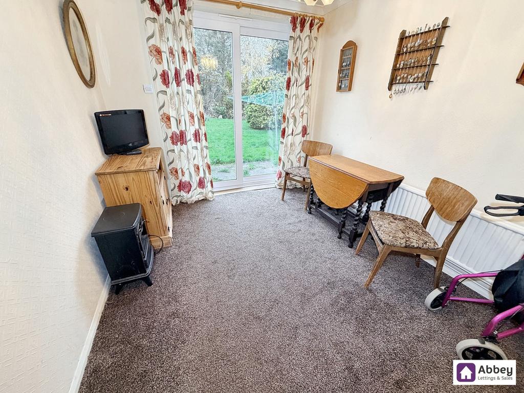 Home Office/ Bedroom 4