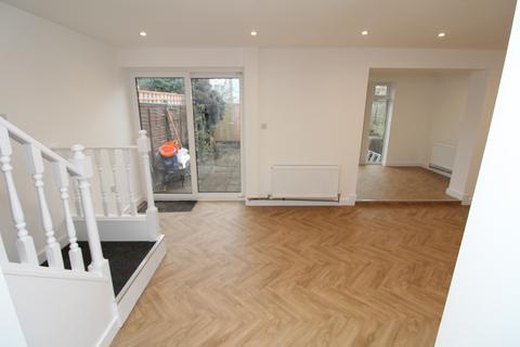 undefined, Ham View, Croydon CR0
