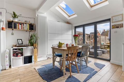 4 bedroom semi-detached house for sale, The Causeway, Petersfield