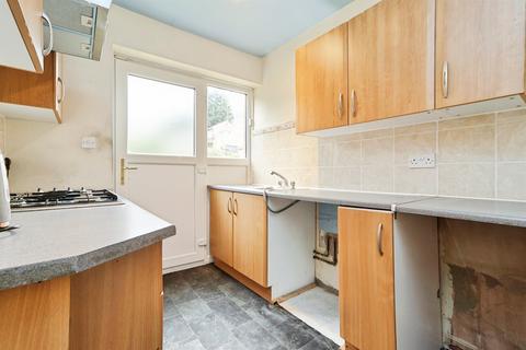 3 bedroom end of terrace house for sale, Summerbridge Crescent, Bradford