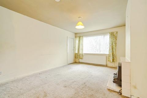 3 bedroom end of terrace house for sale, Summerbridge Crescent, Bradford