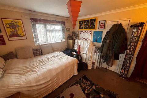 undefined, Longmead, Hatfield