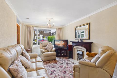 3 bedroom detached house for sale, Kendal Close, Buxton