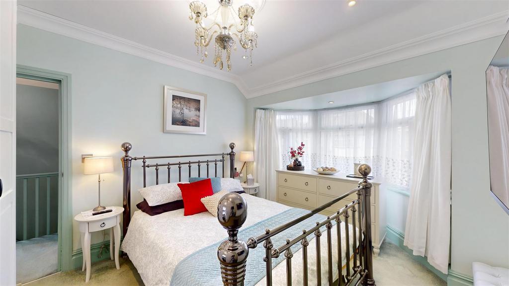 Bedroom 1.jpg