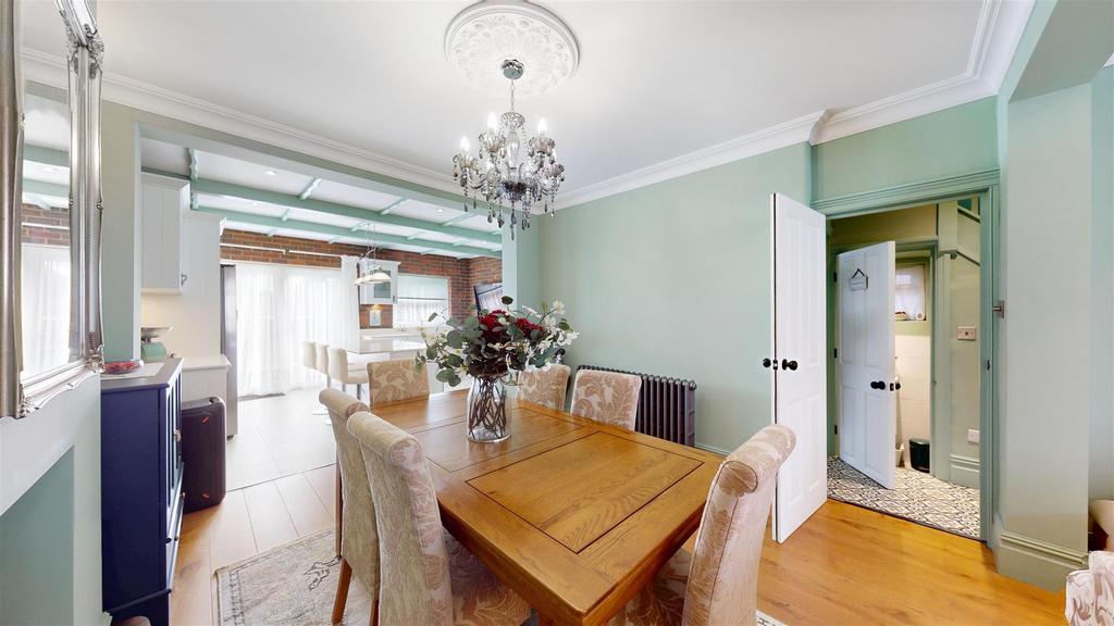 Dining area.jpg
