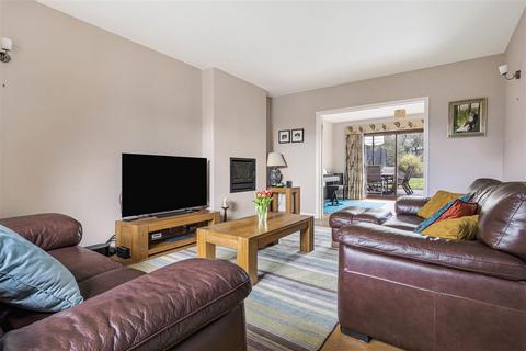 undefined, High Street, Tadlow SG8