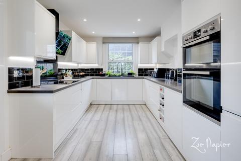 4 bedroom detached house for sale, Ingatestone