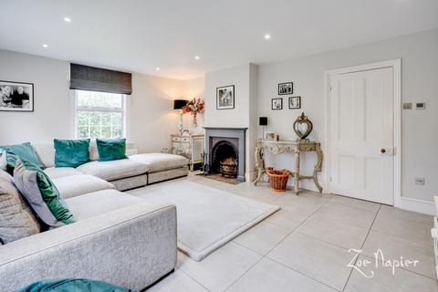 4 bedroom detached house for sale, Ingatestone