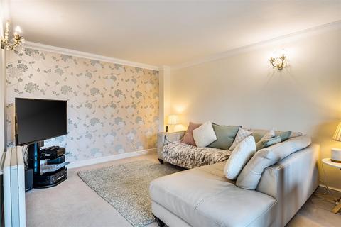 undefined, Elizabeth Drive, Banstead