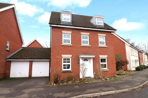 5 bedroom detached house for sale, Hansen Gardens, Southampton SO30