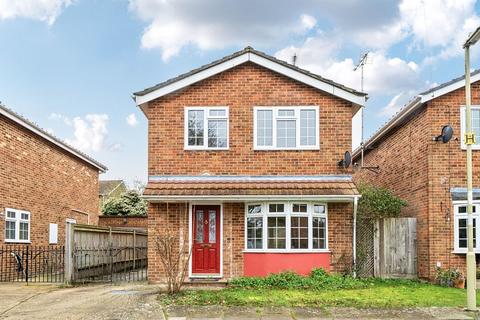 3 bedroom detached house for sale, Leigh Close, Andover, SP10 2BQ