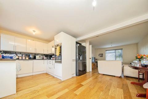 3 bedroom end of terrace house for sale, Cowslip Close, Ipswich
