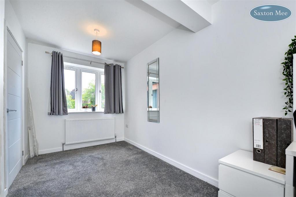 Bedroom 4 5987.jpg