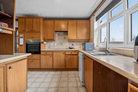 2 bedroom detached bungalow for sale, Cleeve Road, Evesham WR11