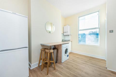 1 bedroom flat to rent, Stroud Green Road, Finsbury Park