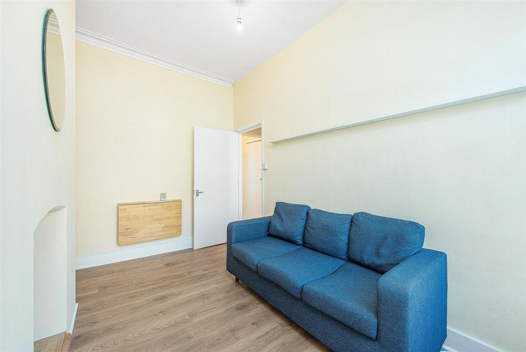31936 davies and davies 65a stroud green rd 4 lo.j