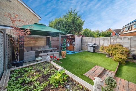 undefined, Larkfield, Chineham, Basingstoke