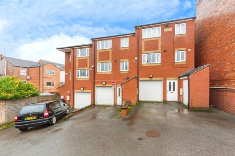 undefined, Empire Court, Grantham