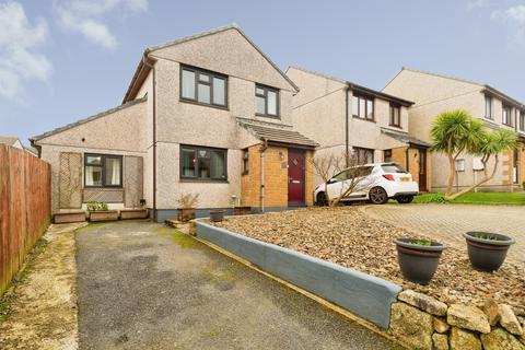 Gwarth An Drae, Helston, TR13