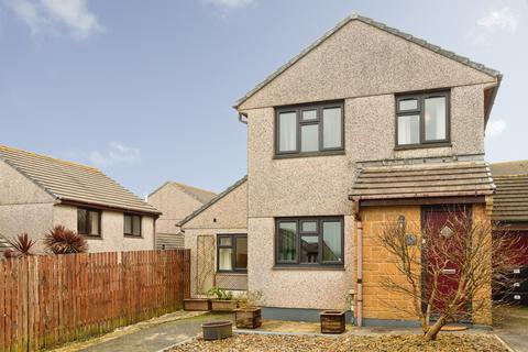 undefined, Gwarth An Drae, Helston, TR13
