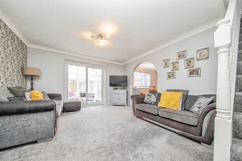 3 bedroom detached house for sale, Berechurch Hall Road, Colchester