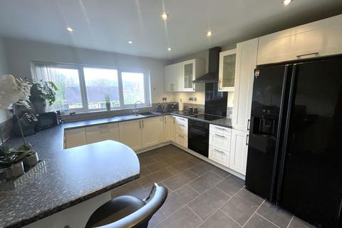 3 bedroom detached house for sale, The Drive, Halesowen B63