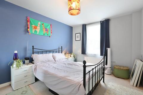 1 bedroom flat for sale, Perry Vale, London