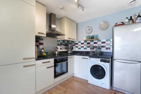 1 bedroom flat for sale, Perry Vale, London
