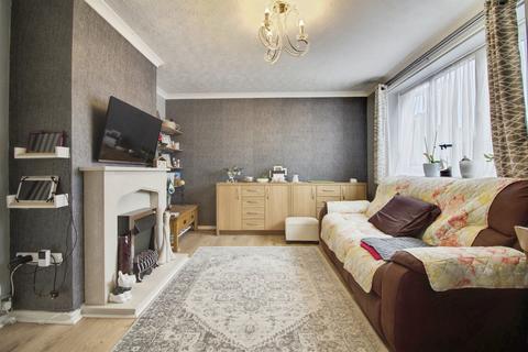 4 bedroom semi-detached house for sale, Sweet Briar, Welwyn Garden City