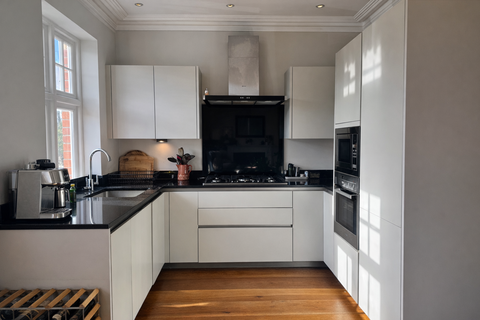 undefined, St. Pauls Avenue, London NW2