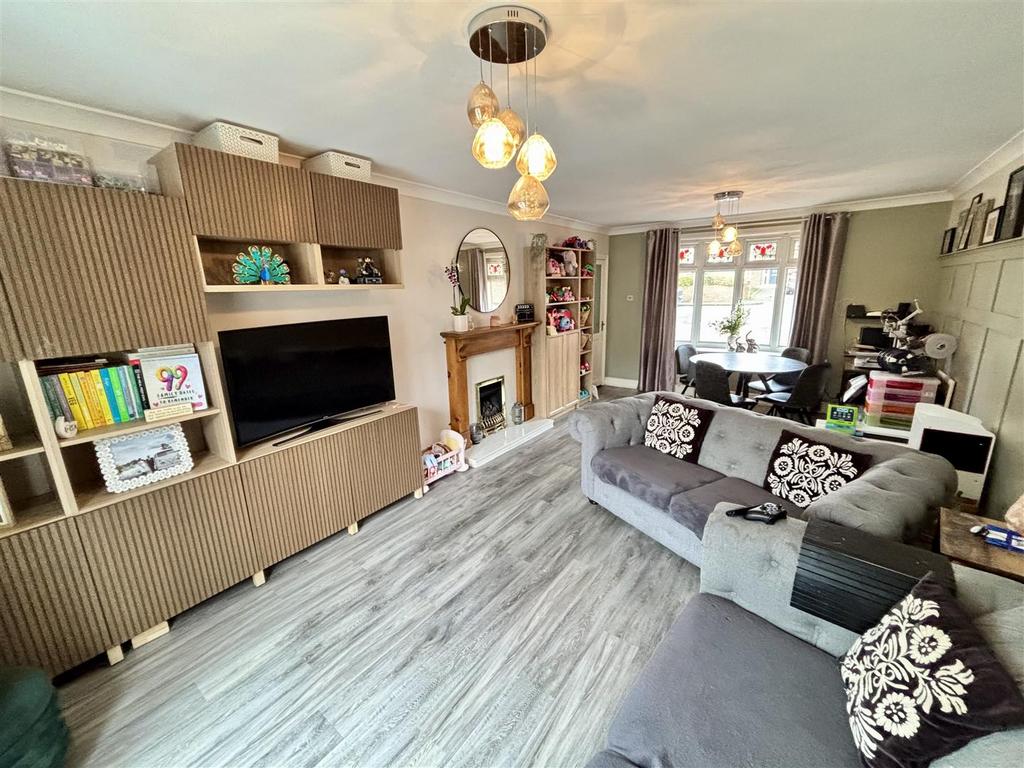 Open Plan Living and Dining Room