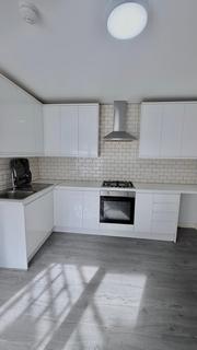2 bedroom flat to rent, Woodlands Road,  Ilford, IG1