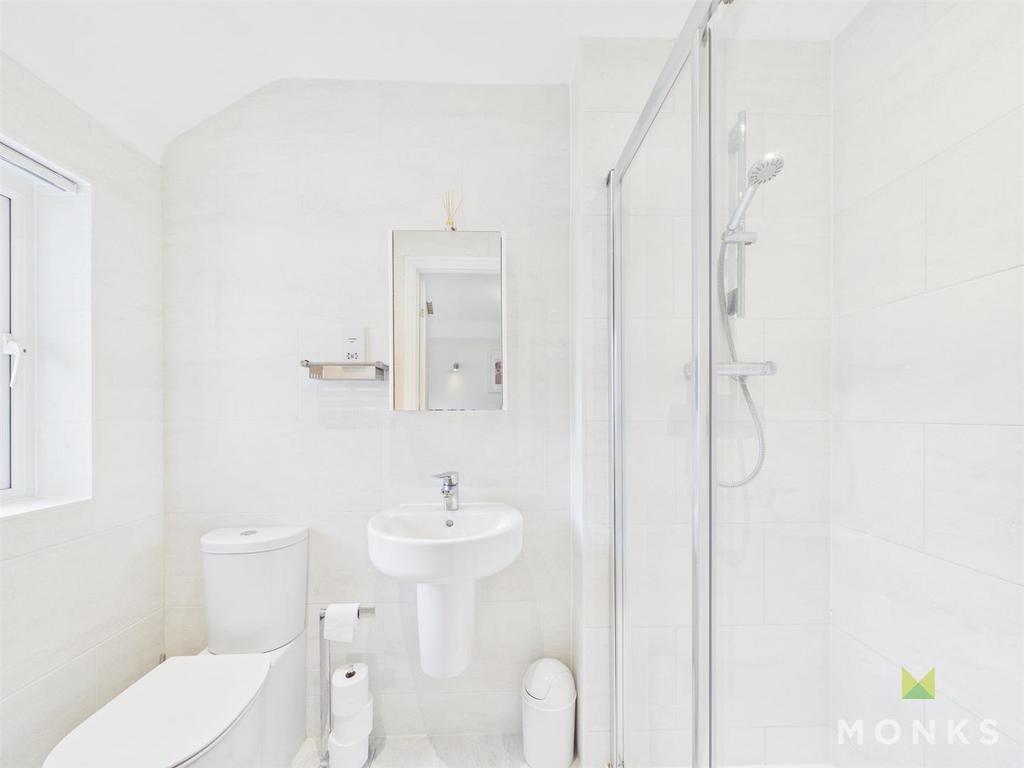 CAM01520 G0-PR0334-STILL039.jpg