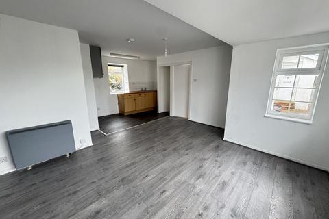 2 bedroom semi-detached bungalow for sale, Llain Y Bwthyn, Trearddur Bay, Anglesey, LL65
