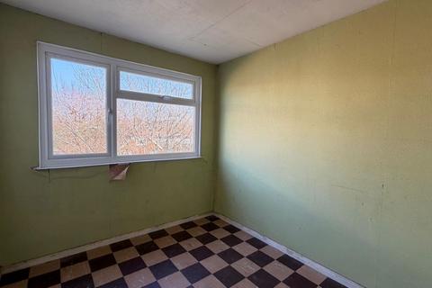 2 bedroom flat for sale, Flat 8 Park Lawn, Parchmore Road, Thornton Heath, Surrey, CR7 8HA