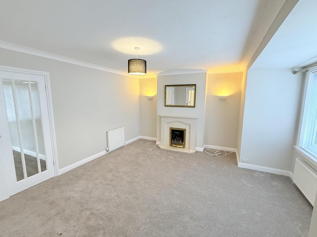 27 Abercromby Road, Castle Douglas, DG7 1 BA - Brai