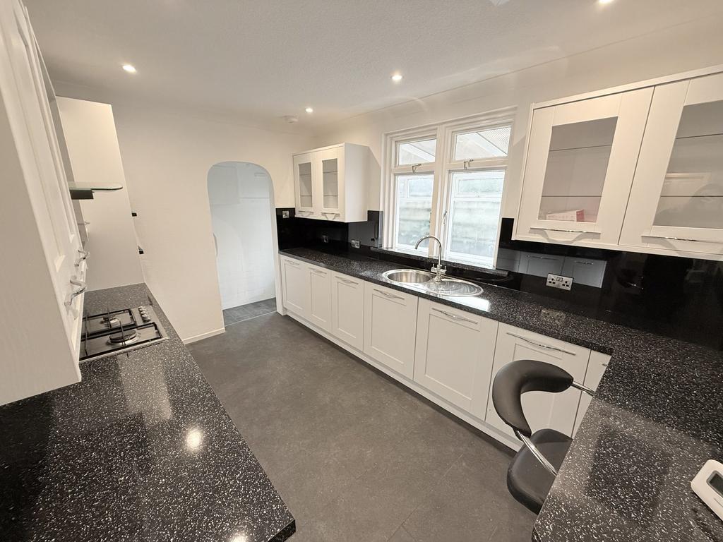 27 Abercromby Road, Castle Douglas, DG7 1 BA - Brai
