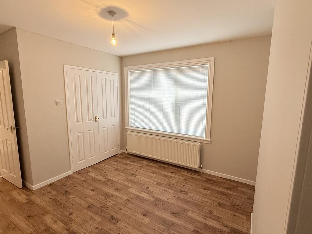 27 Abercromby Road, Castle Douglas, DG7 1 BA - Brai