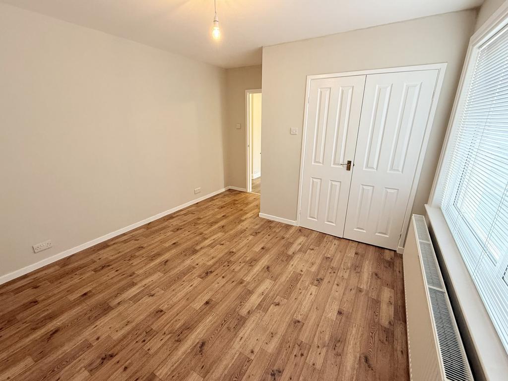 27 Abercromby Road, Castle Douglas, DG7 1 BA - Brai