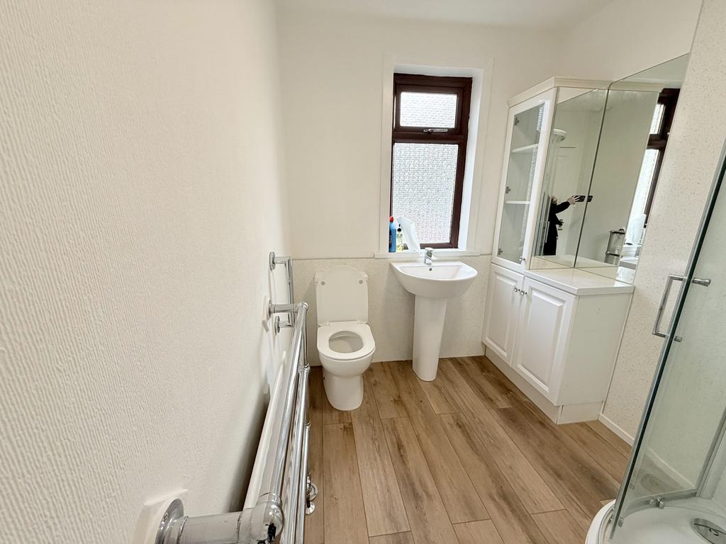 27 Abercromby Road, Castle Douglas, DG7 1 BA - Brai