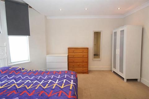 undefined, North Road, Cardiff CF14