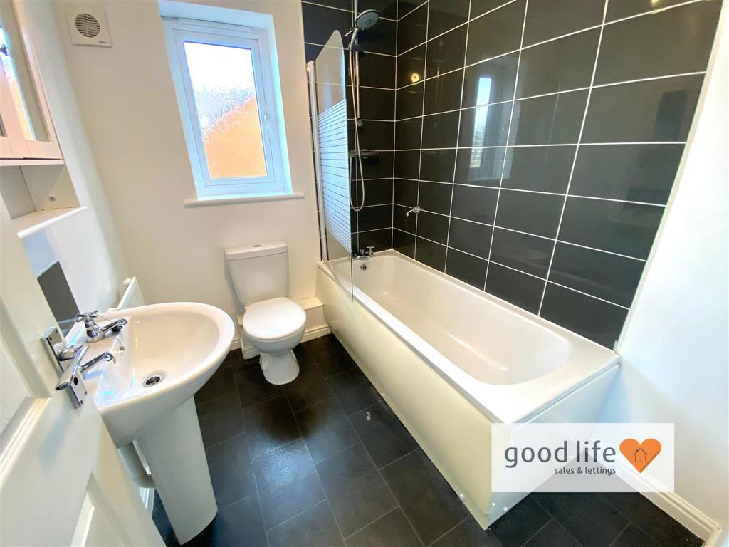 20260220 153224392 i OS12felixstowe.jpg