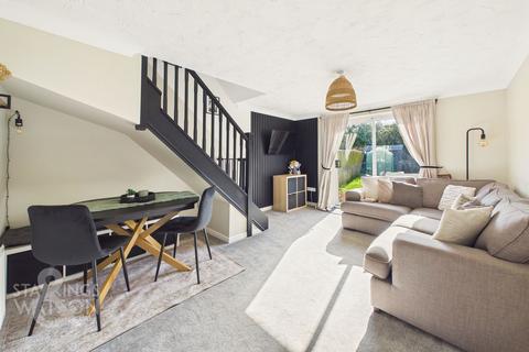 2 bedroom terraced house for sale, Esprit Close, Wymondham