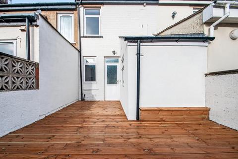 2 bedroom terraced house for sale, Regent Mount, Harrogate