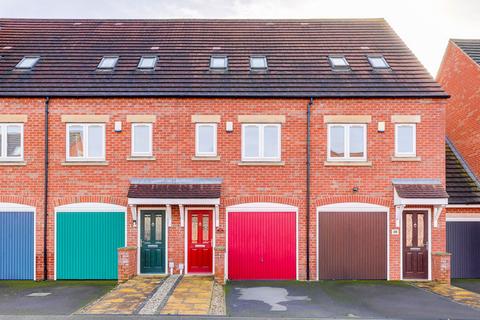 3 bedroom terraced house for sale, Poets Close, Nottingham NG15