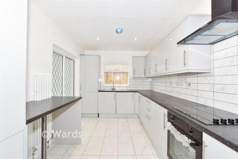 4 bedroom end of terrace house for sale, Plains Avenue, Maidstone ME15